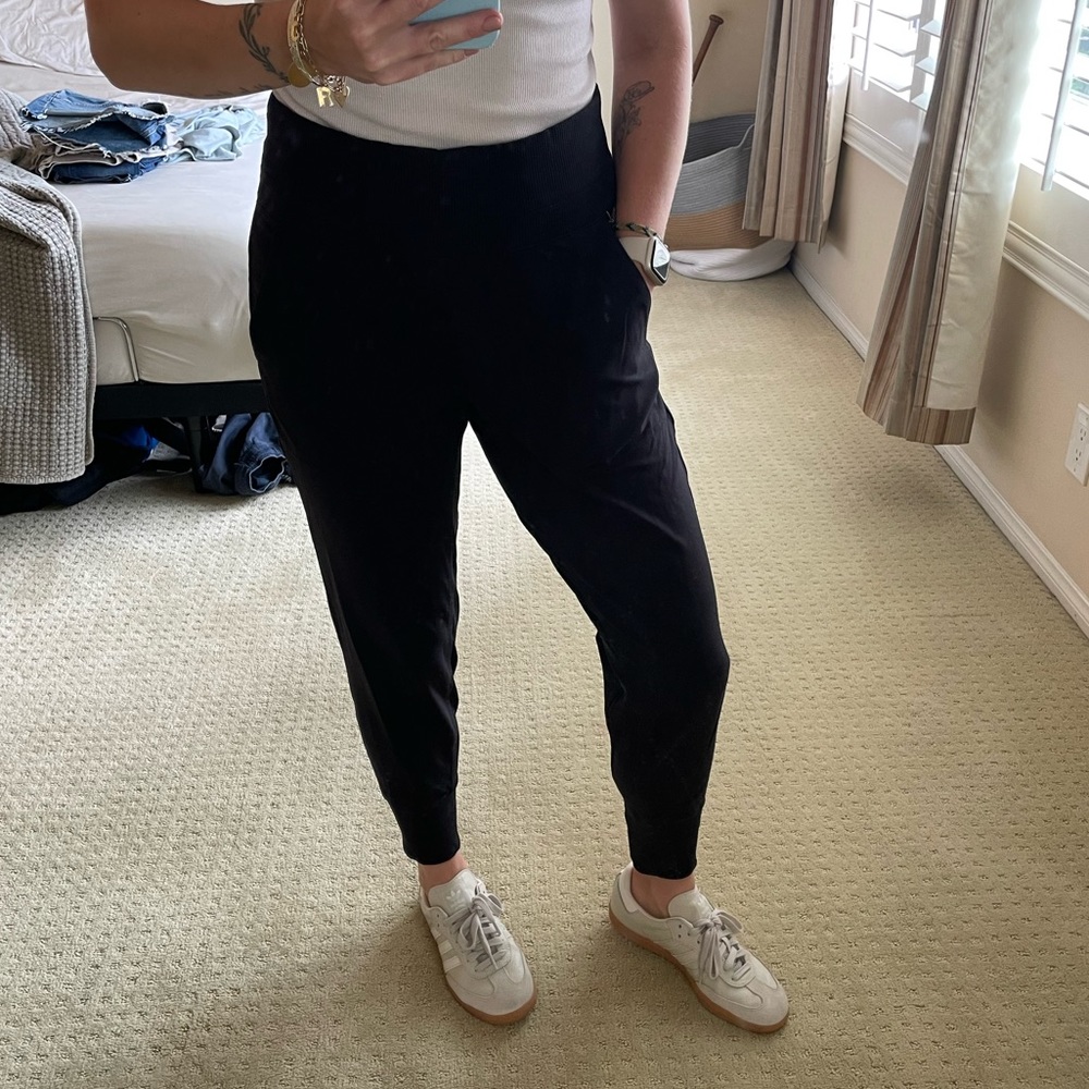 Athleta Venice Jogger size small